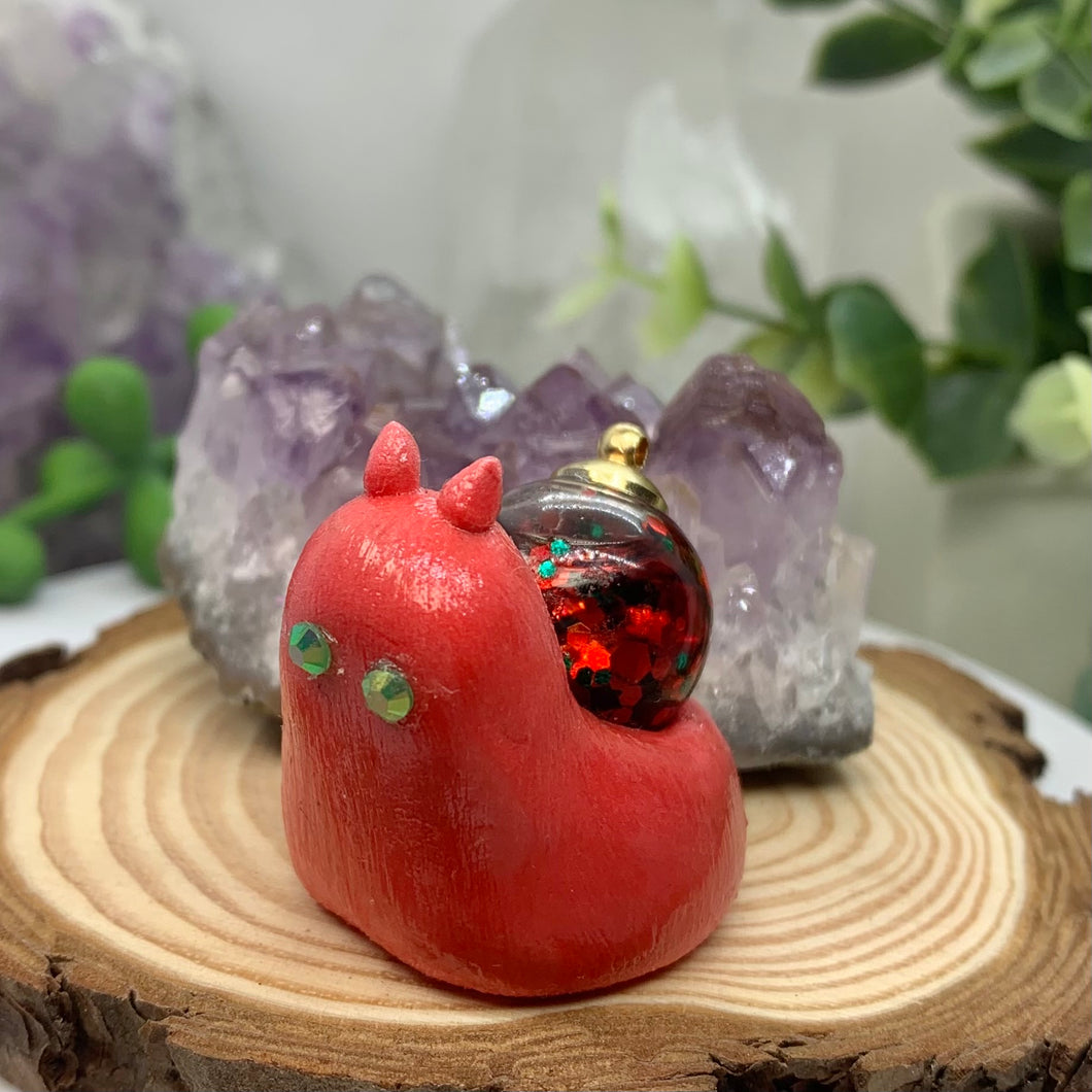 Red Mini Snail Globe